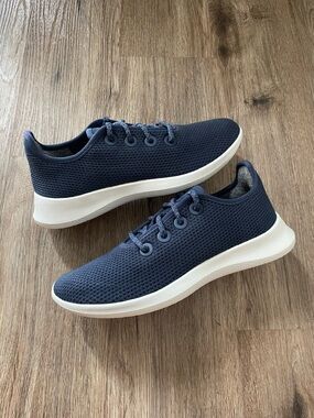 Women’s Navy Knit Casual Sneakers